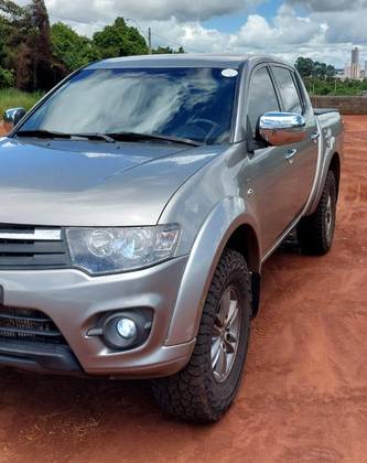 MITSUBISHI L200 TRITON 3.5 HPE 4X4 CD V6 24V FLEX 4P AUTOMÁTICO